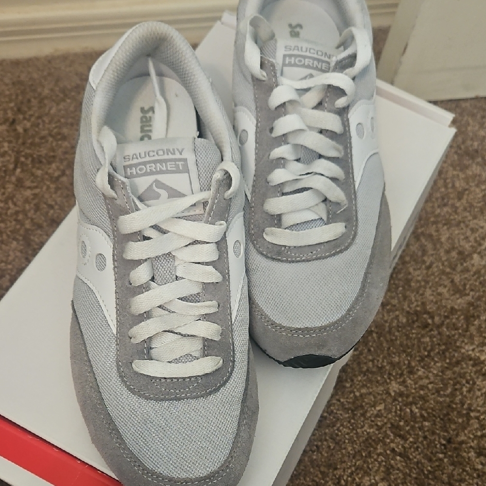 Saucony Hornet Sneakers in Gray and White